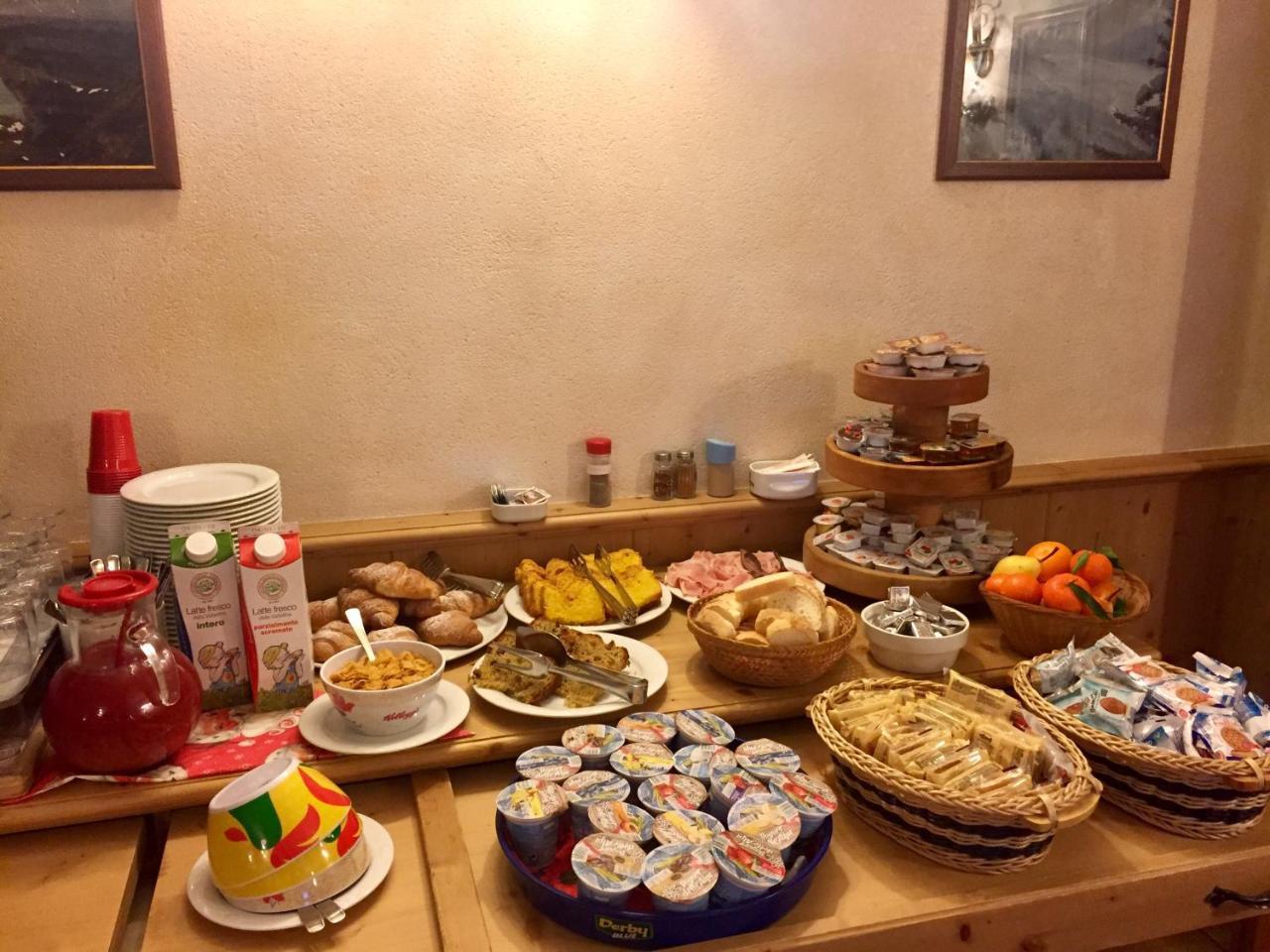 Hotel Gembro 키에사인발마렌코 외부 사진